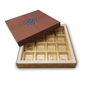 guldasta 16 cavity chocolate box with lid